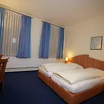Hotell Rabes 2*