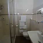 Rabes Hotell 2*