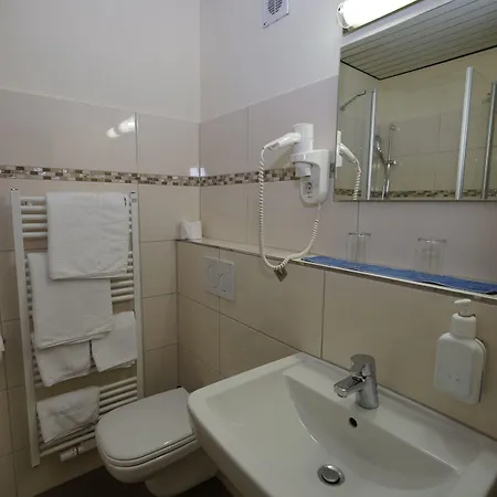 Rabes Hotel 2*